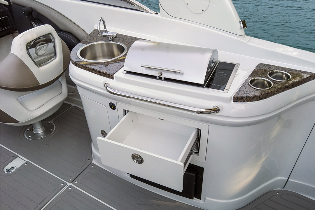 crownline-boats-cross-sport-xs-e275xs-grill-station